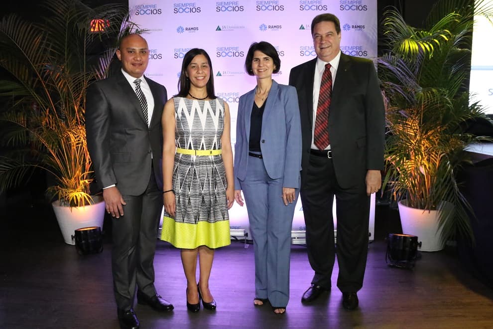 Grupo Ramos y Junior Achievement Dominicana renuevan su programa educativo SIEMPRE-SOCIOS
